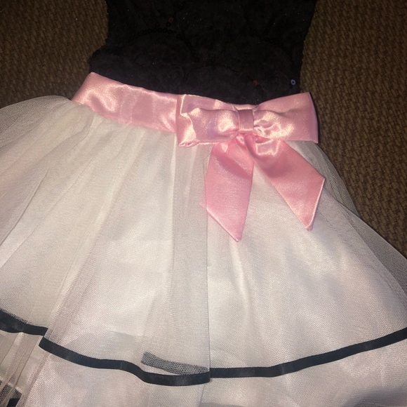 Dress - Picture 3 of 5